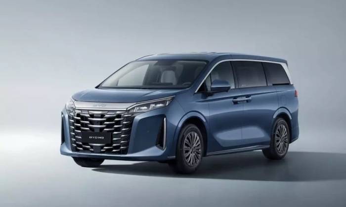 Mẫu MPV cao cấp cỡ lớn M9 tại Việt Nam. Ảnh: BYD
