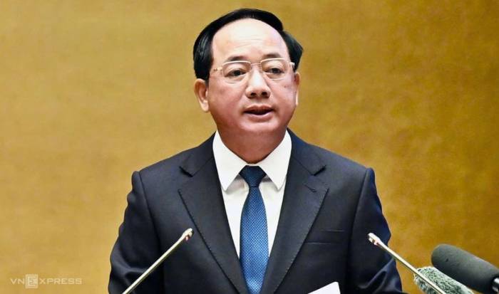 Trưởng ban Tuyên giáo Trung ương Trịnh Văn Quyết truyền đạt chuyên đề sáng 3/9. Ảnh: Giang Huy