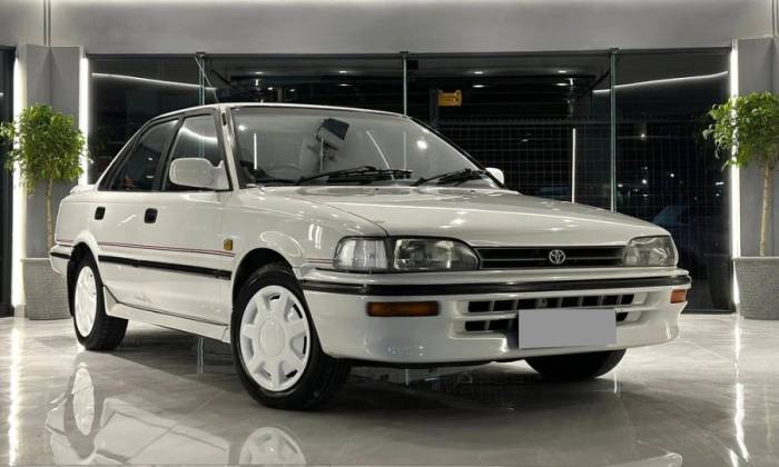Một chiếc Toyota Corolla 1996. Ảnh: B.C.