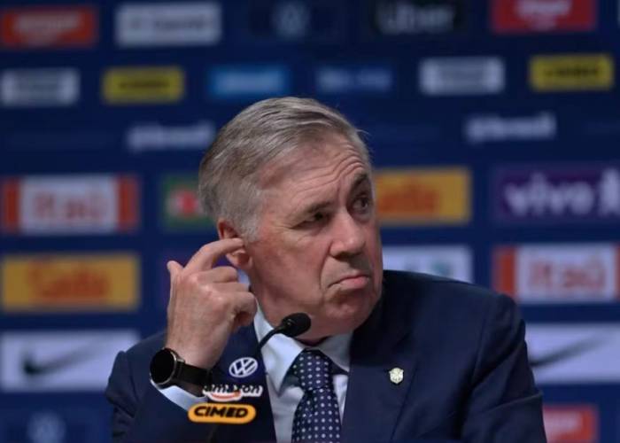 HLV Carlo Ancelotti trong buổi họp báo công bố danh sách triệu tập của tuyển Brazil ngày 9/9/2026. Ảnh: Globo