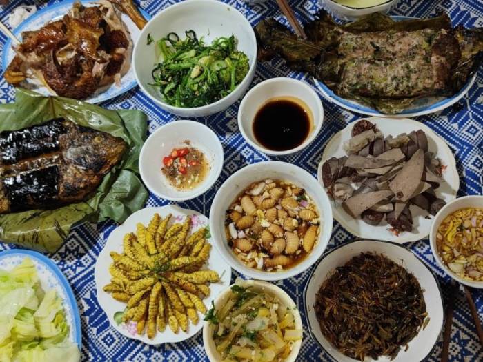 Các đặc sản người Thái ở Bản Hốc. Ảnh: Bảo Linh