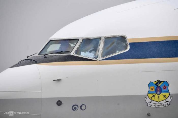 Vua Thái Lan Maha Vajiralongkorn Phra Vajiraklaochaoyuhua lái chuyên cơ tới Hà Nội ngày 14/9. Ảnh: Giang Huy