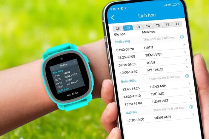 Trẻ xem thời khóa biểu trên đồng hồ, còn bố mẹ xem trên ứng dụng. Ảnh: myAlo