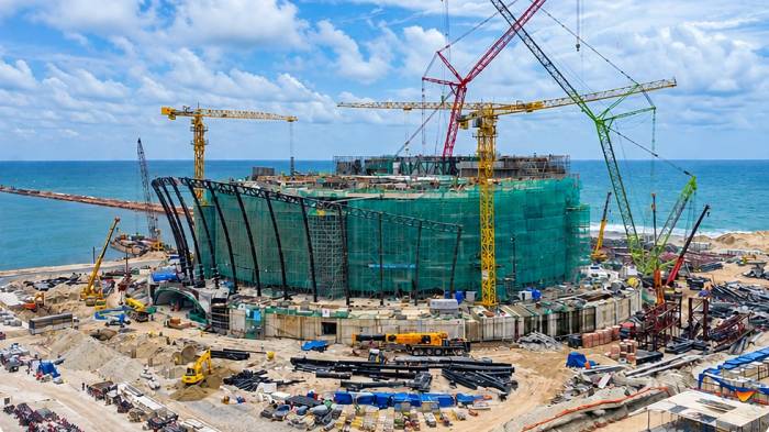 Công trình nhà biểu diễn đa năng phục vụ APEC. Ảnh: Bình Minh