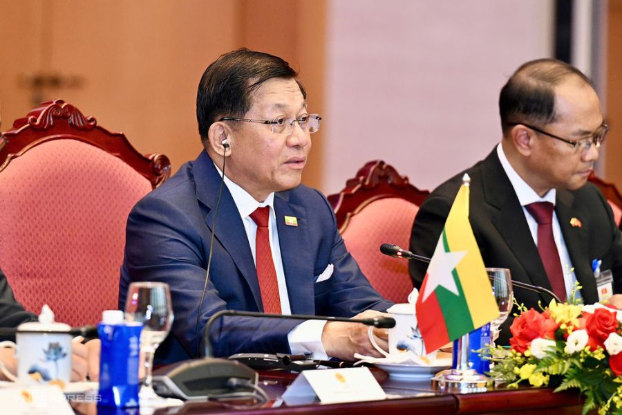 Tổng thống Myanmar Min Aung Hlaing trong buổi hội đàm. Ảnh: Giang Huy