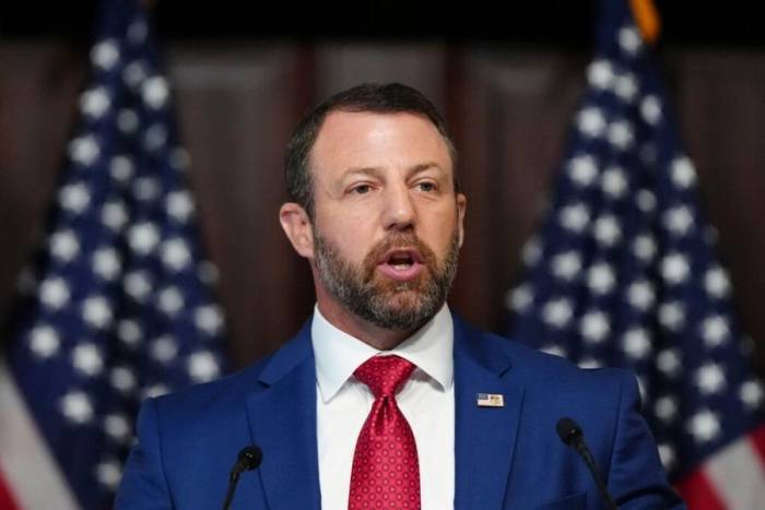 Bộ trưởng An ninh Nội địa Mỹ Markwayne Mullin họp báo ngày 17/7 tại Washington. Ảnh: AP