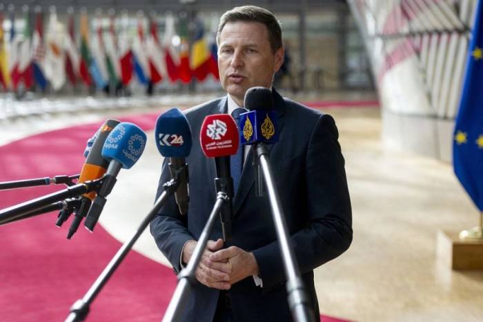 Bộ trưởng Quốc phòng Estonia Hanno Pevkur trả lời báo chí tại Brussels, Bỉ hồi tháng 5. Ảnh: AFP