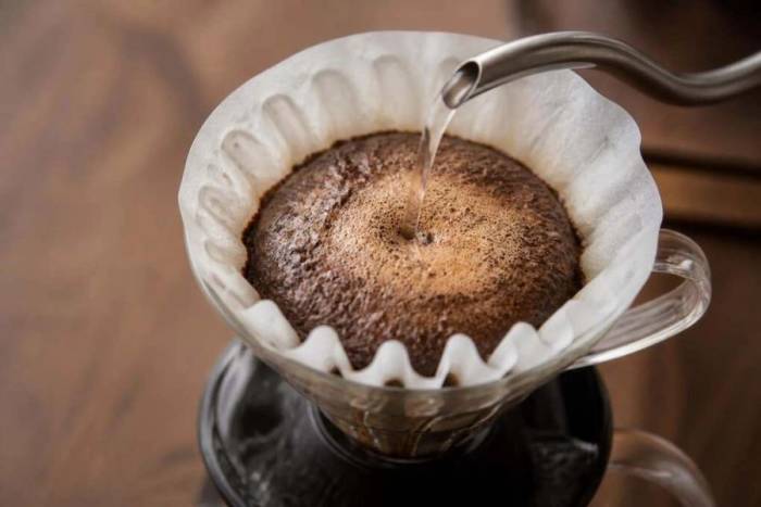 Bình cà phê pha theo phương pháp pour over. Ảnh: Inline