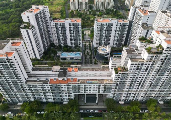 Bất động sản khu đông TP HCM (TP Thủ Đức) với các dự án chung cư. Ảnh Quỳnh Trần