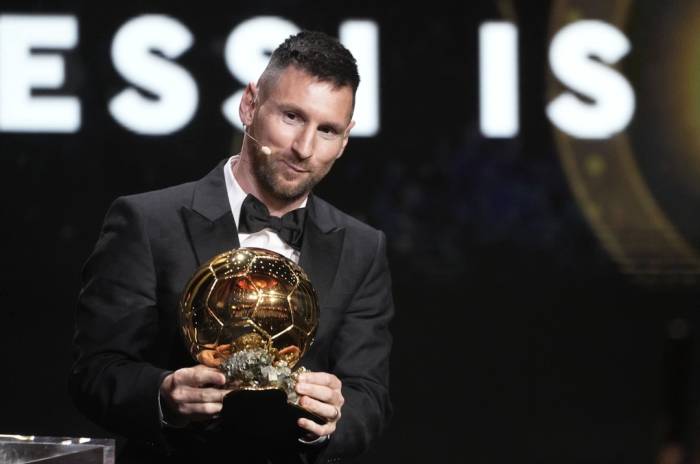 Lionel Messi giành Quả Bóng Vàng năm 2023. Ảnh: AP
