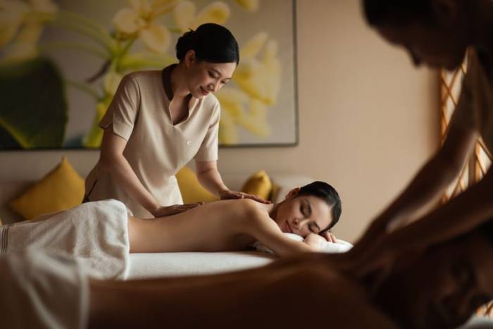 Khách trải nghiệm dịch vụ tại spa LOccitane en Provence. Ảnh: JW Marriott Hotel Hanoi
