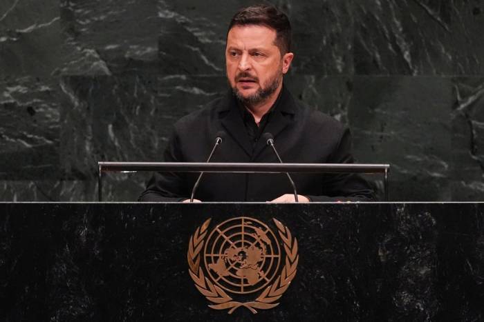 Tổng thống Ukraine Volodymyr Zelensky phát biểu tại New York, Mỹ ngày 23/9. Ảnh: AP