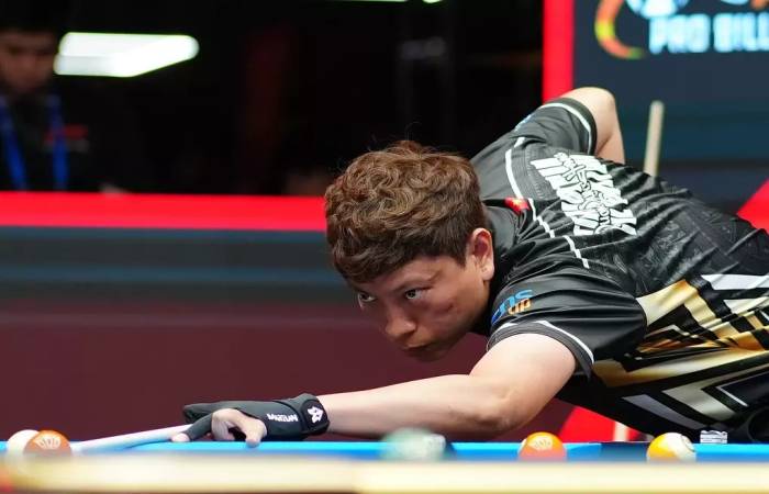 Cơ thủ Dương Quốc Hoàng thi đấu ở WPA Men’s 10-Ball World Championship 2025, tại nhà thi đấu Quân khu 7, TP HCM, tối 20/9 . Ảnh: Đức Bảo
