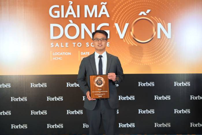 FPT Retail 2 năm liên tiếp được Forbes xướng tên. Ảnh: FRT