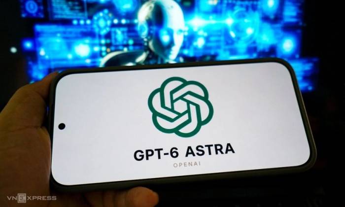 Logo OpenAI và GPT-6 Astra hiển thị trên một chiếc smartphone. Ảnh: Bảo Lâm