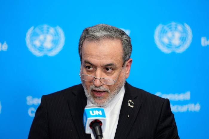 Ngoại trưởng Iran Abbas Araghchi phát biểu tại trụ sở Liên Hợp Quốc, New York, Mỹ ngày 25/9. Ảnh: AP