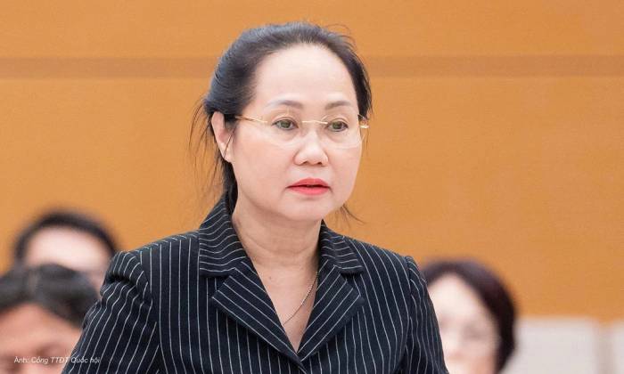 Bộ trưởng Văn hóa, Thể thao và Du lịch Lâm Thị Phương Thanh trình Dự án Luật Phát triển công nghiệp văn hóa, chiều 24/9. Ảnh: Cổng TTĐT Quốc hội
