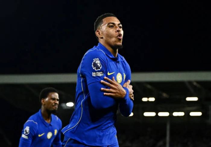 Morgan Rogers – cầu thủ được Chelsea mua về với giá gần 160 triệu USD – ăn mừng sau khi ghi bàn trong trận Fulham – Chelsea trên sân Craven Cottage, London, Anh ngày 24/8/2026. Ảnh: Reuters