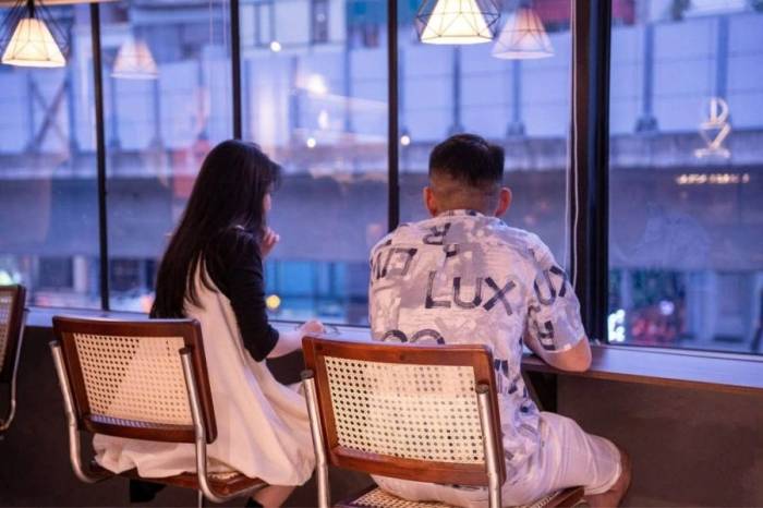 Nam nữ tham gia một buổi hẹn hò tại Hà Nội vào tháng 7/2026. Ảnh: Rudicaf