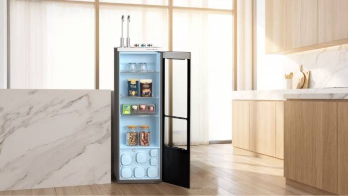 Thiết bị tích hợp ngăn đựng đồ uống tiện dụng. Ảnh: Karofi