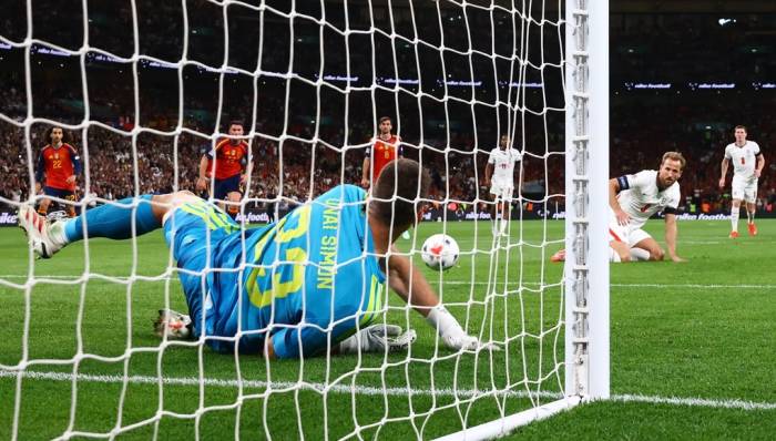 Harry Kane sút trượt phạt đền trong trận Anh thua Tây Ban Nha 2-3 ở bảng A3 UEFA Nations League trên sân Wembley, London, Anh ngày 26/9/2026. Ảnh: Reuters