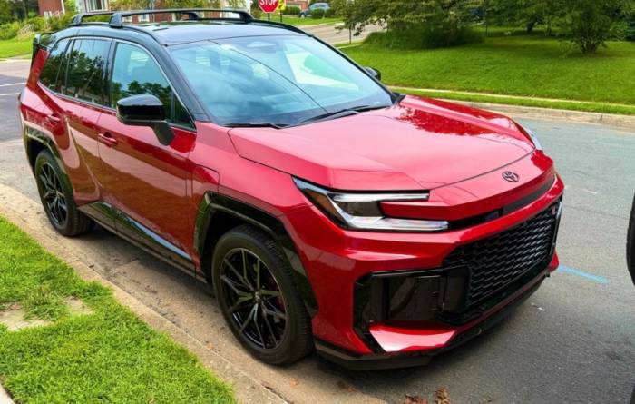 Toyota RAV4 bản 2026 tại Mỹ. Ảnh: William Byrd