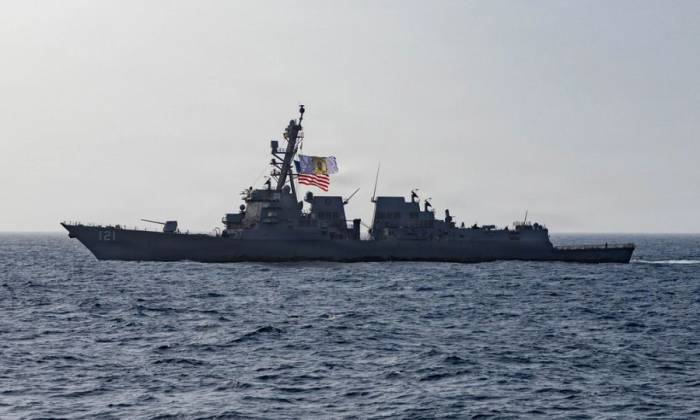 Khu trục hạm USS Frank E. Petersen của Mỹ tại biển Arab hôm 27/6. Ảnh: US Navy