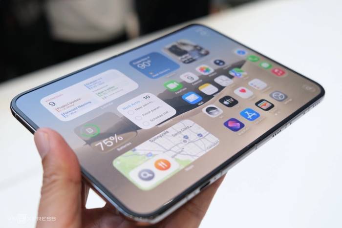 iPhone Duo tại lễ ra mắt ở trụ sở Apple Park (Cupertino, California, Mỹ) ngày 9/9/2026. Ảnh: Tuấn Hưng