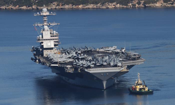 Tàu sân bay USS Gerald R. Ford rời căn cứ Souda trên đảo Crete, Hy Lạp, ngày 26/2. Ảnh: AFP