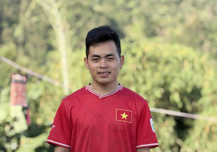 Cứ A Ly, con trai ông Cứ A Lồng. Ảnh: Hồng Chiêu