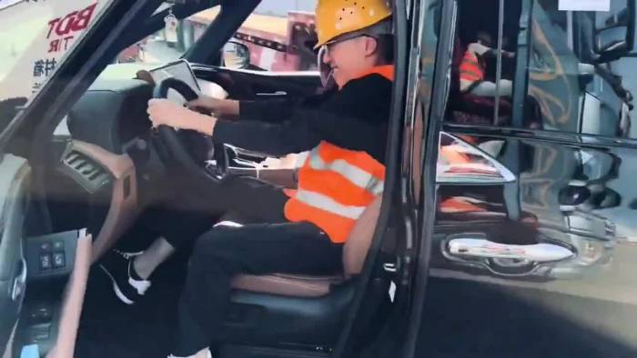 Sự cố gãy bàn đạp khi thử xe tạo 'trend' đạp phanh như phá