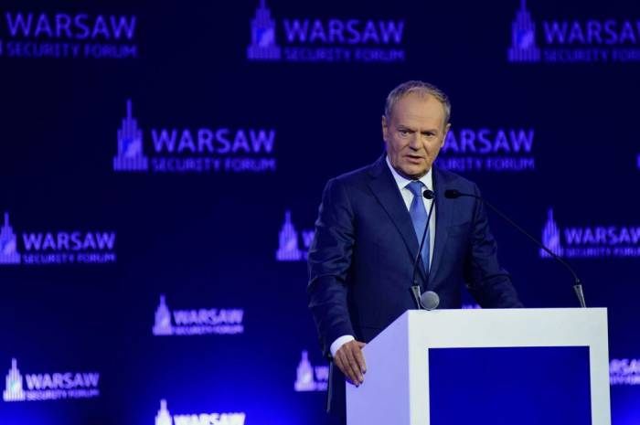 Thủ tướng Ba Lan Donald Tusk phát biểu tại Diễn đàn An ninh Warsaw ngày 12/10. Ảnh: AP
