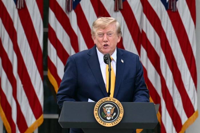 Tổng thống Mỹ Donald Trump phát biểu tại Vườn Hồng Nhà Trắng ngày 24/8. Ảnh: AFP