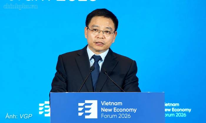 Phó thủ tướng Nguyễn Văn Thắng phát biểu tại diễn đàn, ngày 3/10. Ảnh: VGP