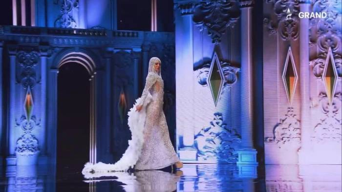 Shyare Andrade Hidalgo diễn trang phục dạ hội tại bán kết Miss Grand International 2026