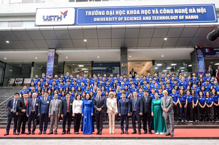 USTH đón Tổng thống Pháp Emmanuel Macron và Phó chủ tịch nước Việt Nam Võ Thị Ánh Xuân năm 2025. Ảnh: USTH