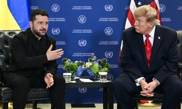 Tổng thống Zelensky (trái) và Tổng thống Trump tại cuộc gặp ở New York ngày 22/9. Ảnh: AFP
