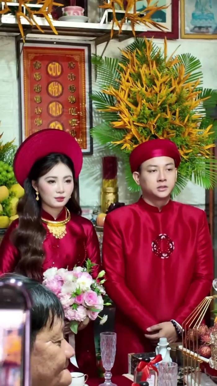 Hoài Lâm làm lễ đón dâu tại nhà gái 