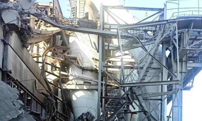 Nhà máy nhiệt điện Trypillya ở tỉnh Kiev bị hư hại sau cuộc tấn công của Nga hôm 30/9. Ảnh: Centrenergo