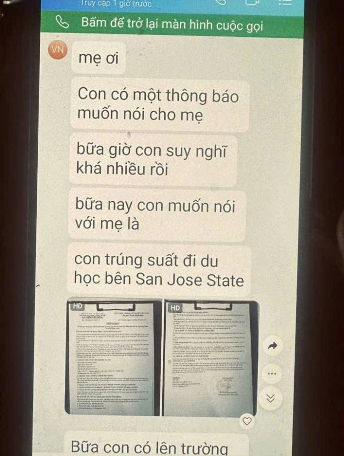 Tin nhắn nam sinh gửi cho gia đình, thông báo được cấp suất du học. Ảnh: Xuân Minh