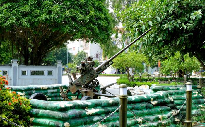 Trận địa pháo phòng không Lam Hạ được phục dựng lại ngay tại nơi diễn ra trận đánh ác liệt vào ngày 1/10/1966. Ảnh: Lam Sơn