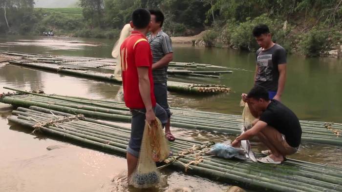 Tục lệ cấm đánh cá sông bừa bãi của người Thái ở Quan Sơn