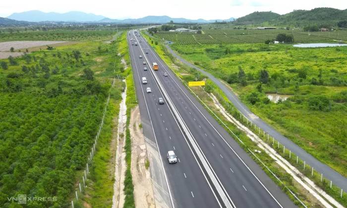Cao tốc Dầu Giây - Phan Thiết. Ảnh: Việt Quốc