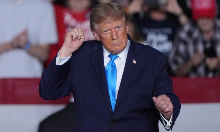 Tổng thống Mỹ Donald Trump tại buổi mít tinh ở Grand Island, bang Nebraska ngày 5/10. Ảnh: AP