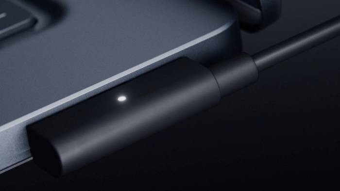Cổng sạc USB-C từ tính với tên gọi Magnetic Connect của Microsoft.