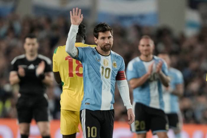 Lionel Messi trong trận giao hữu Argentina - Benin ngày 6/10/2026, trên sân El Monumental, Buenos Aires, Argentina. Ảnh: AP