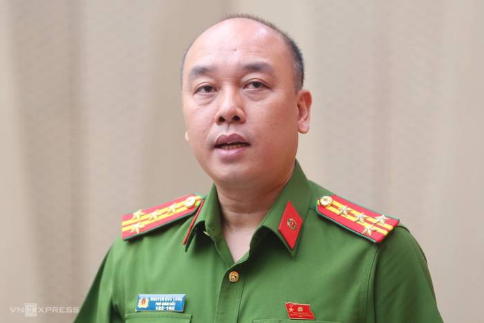 Đại tá Nguyễn Đức Long tại họp báo. Ảnh: Phạm Dự