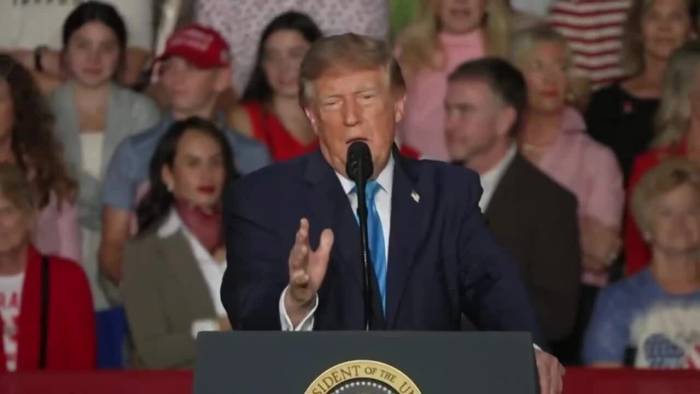 Ông Trump gợi ý để Iran 'xóa sổ Los Angeles, San Diego'