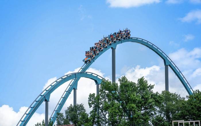 Tàu lượn siêu tốc tại công viên Six Flags Over Georgia. Ảnh: Six Flags Over Georgia