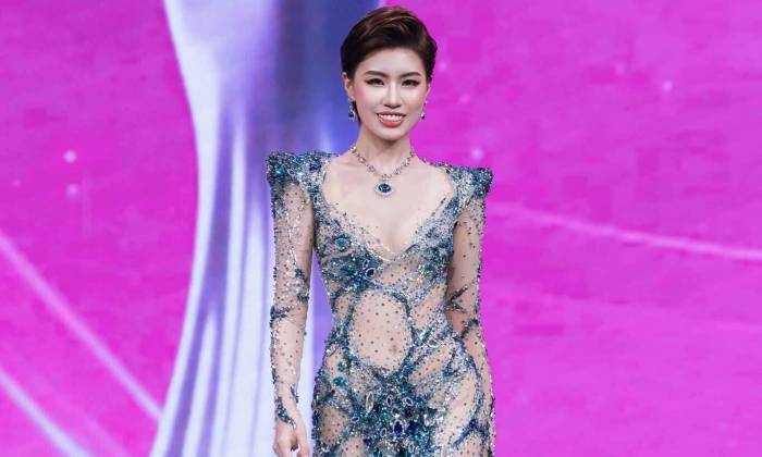 Màn diễn trang phục dạ hội của Pháo tại chung kết  Miss Universe Vietnam